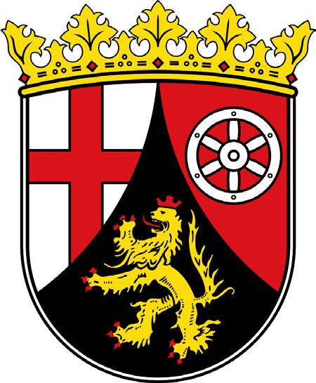 Wappenschild unter einer goldenen Laubkrone, in drei Felder geteilt: oben links ein rotes Kreuz auf Weiß, oben rechts ein silbernes sechsspeichiges Rad auf Rot, unten ein goldener Löwe auf Schwarz.