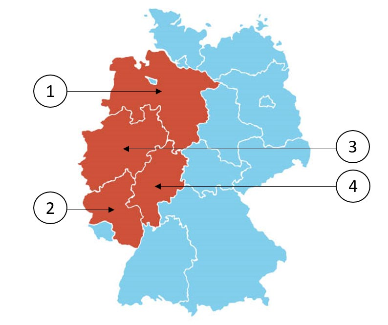Umrisskarte Deutschlands mit den Grenzen der 16 Länder. Vier Länder sind rot und mit den Ziffern 1 bis 4 markiert, die übrigen hellblau. 1: großes Land im Nordwesten an der Nordseeküste, in ihm ein kleines hellblaues Land. 2: Land im Südwesten, an der Westgrenze. 3: großes Land im Westen an der Westgrenze, südlich von 1 und nördlich von 2. 4: Land in der Mitte des Westens, östlich von 2 und 3.